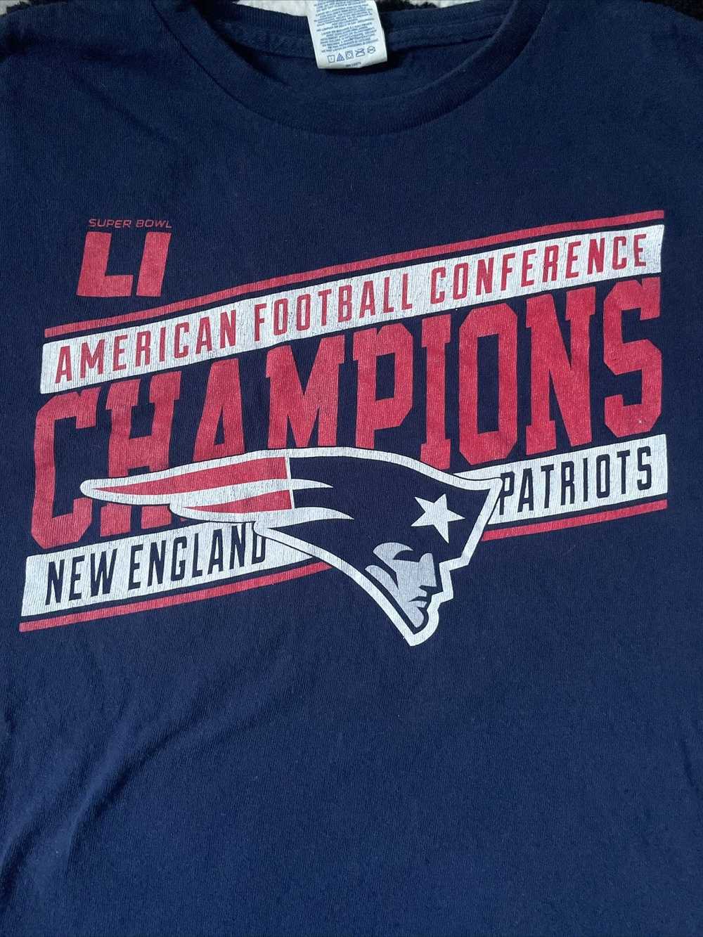 NFL New England Patriots Super Bowl LI Shirt - Si… - image 4