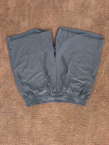 Lululemon Athletic Short 5" - Size M