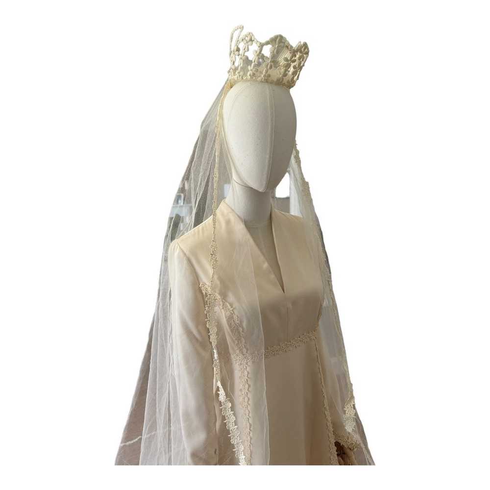 Vintage 1960's Handmade Wedding dress with long v… - image 7