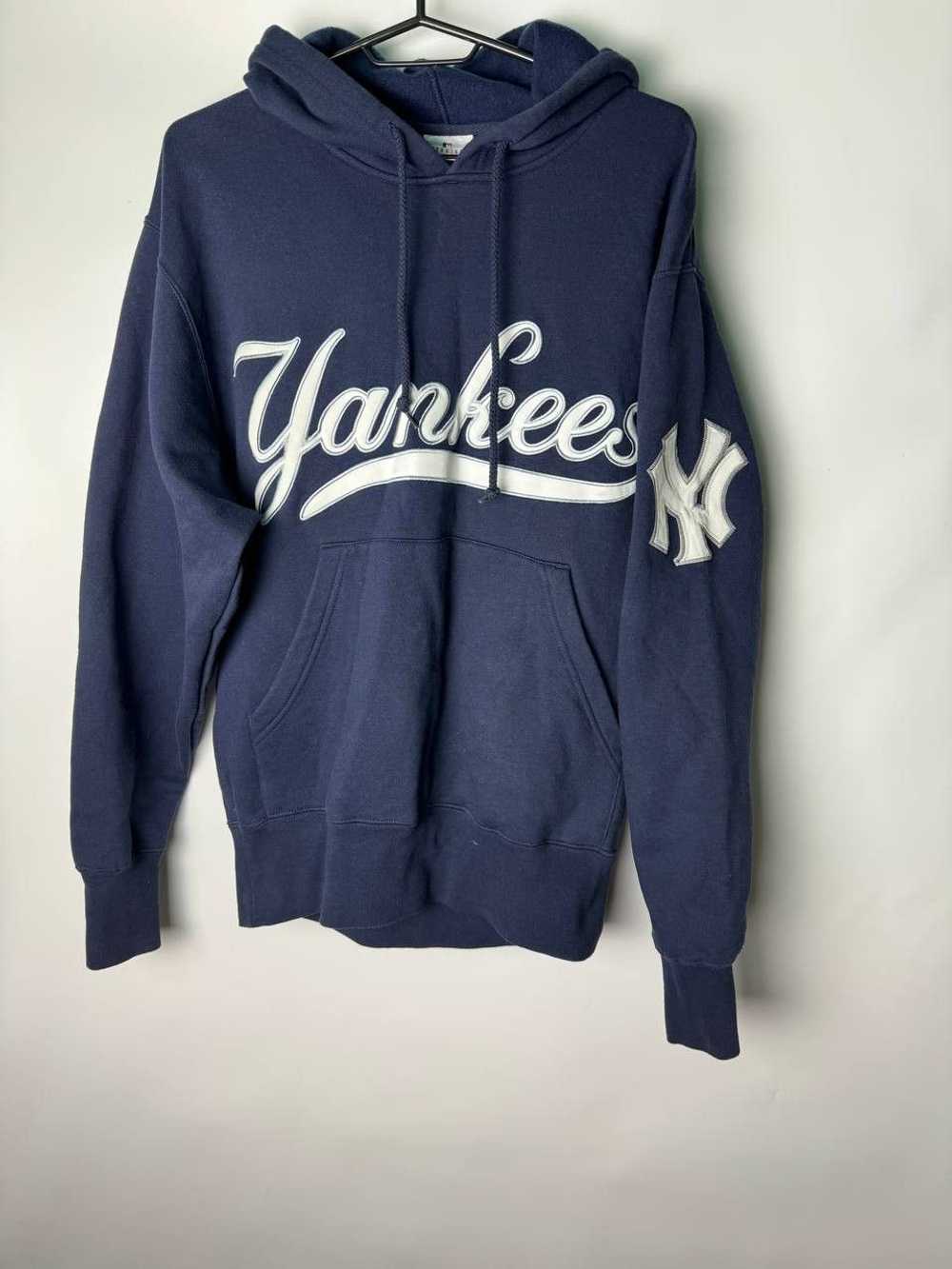 Majestic × New York Yankees × Vintage Vintage str… - image 1