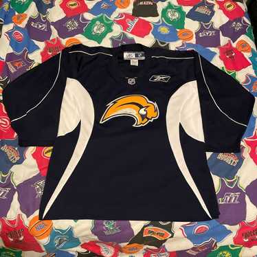 NHL × Reebok × Vintage Y2K Reebok 2007 NHL Buffalo