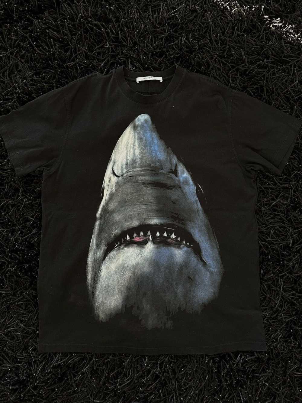 Givenchy Givenchy Shark T-Shirt - image 1