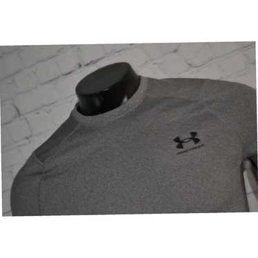 Under Armour Fitted Gray Performance Shirt for Adu