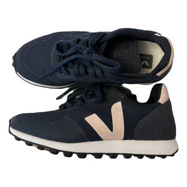 Veja Trainers - image 1