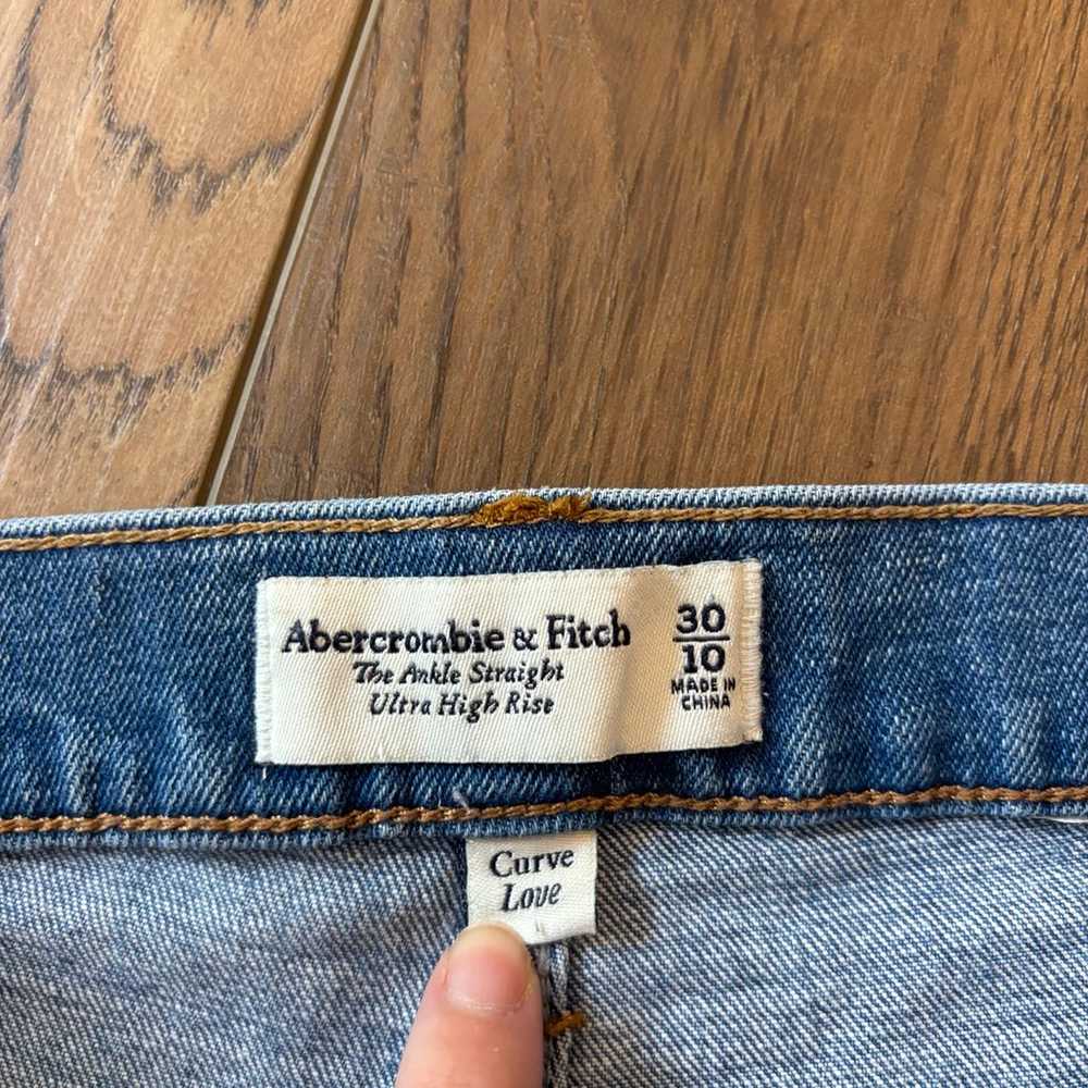 Abercrombie jeans - image 3