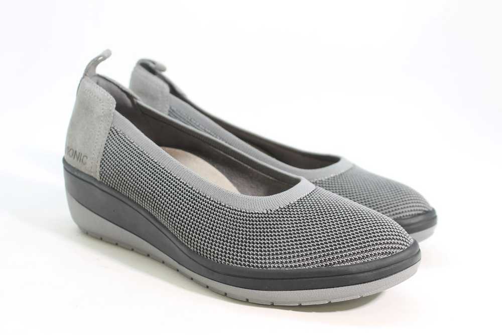 Vionic Jacey Women's Slip On, Floor Sample - image 1