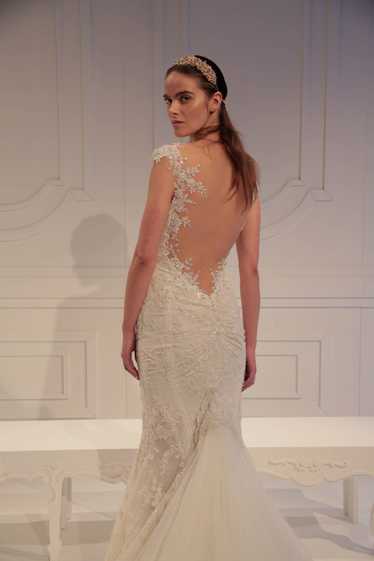 Galia Lahav DESIREE | Sample