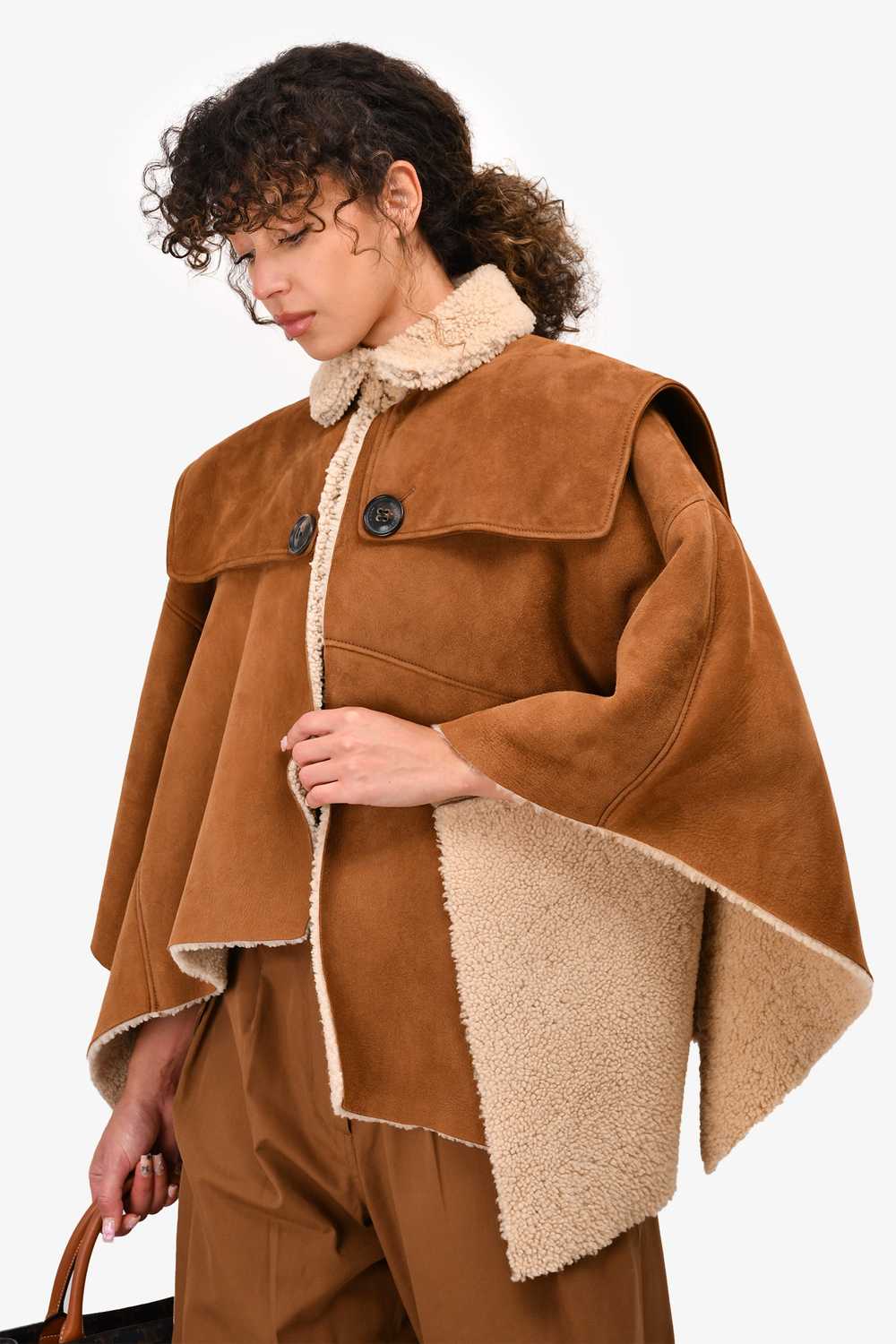 Burberry Brit Tan Suede Shearling Lined Cape Size… - image 4