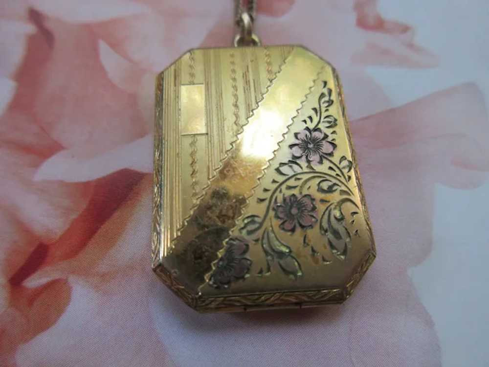 Vintage Rectangular Picture Locket Necklace Flowe… - image 4