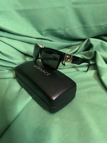 Versace Greca gold metal hinge black wayfarer pola