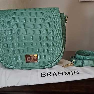 Gorgeous EUC Vintage Brahmin Crossbody - image 1