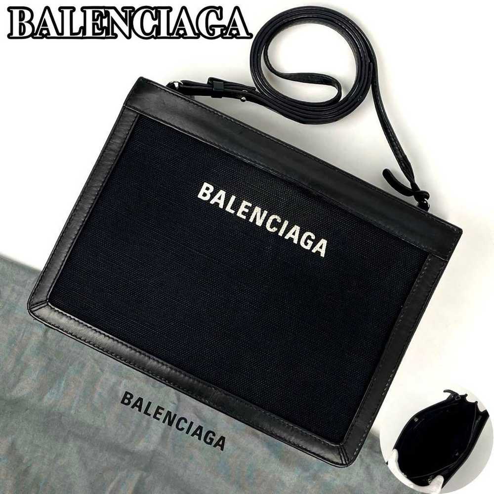 【Excellent Condition】Balenciaga Navy Pochette Sho… - image 1