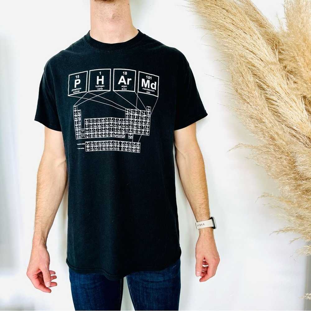 Vintage MENS VINTAGE Black White Periodic Table U… - image 1