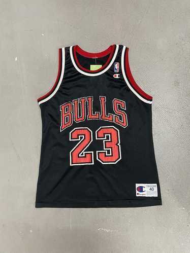 Champion × Chicago Bulls × Made In Usa Vintage 90… - image 1