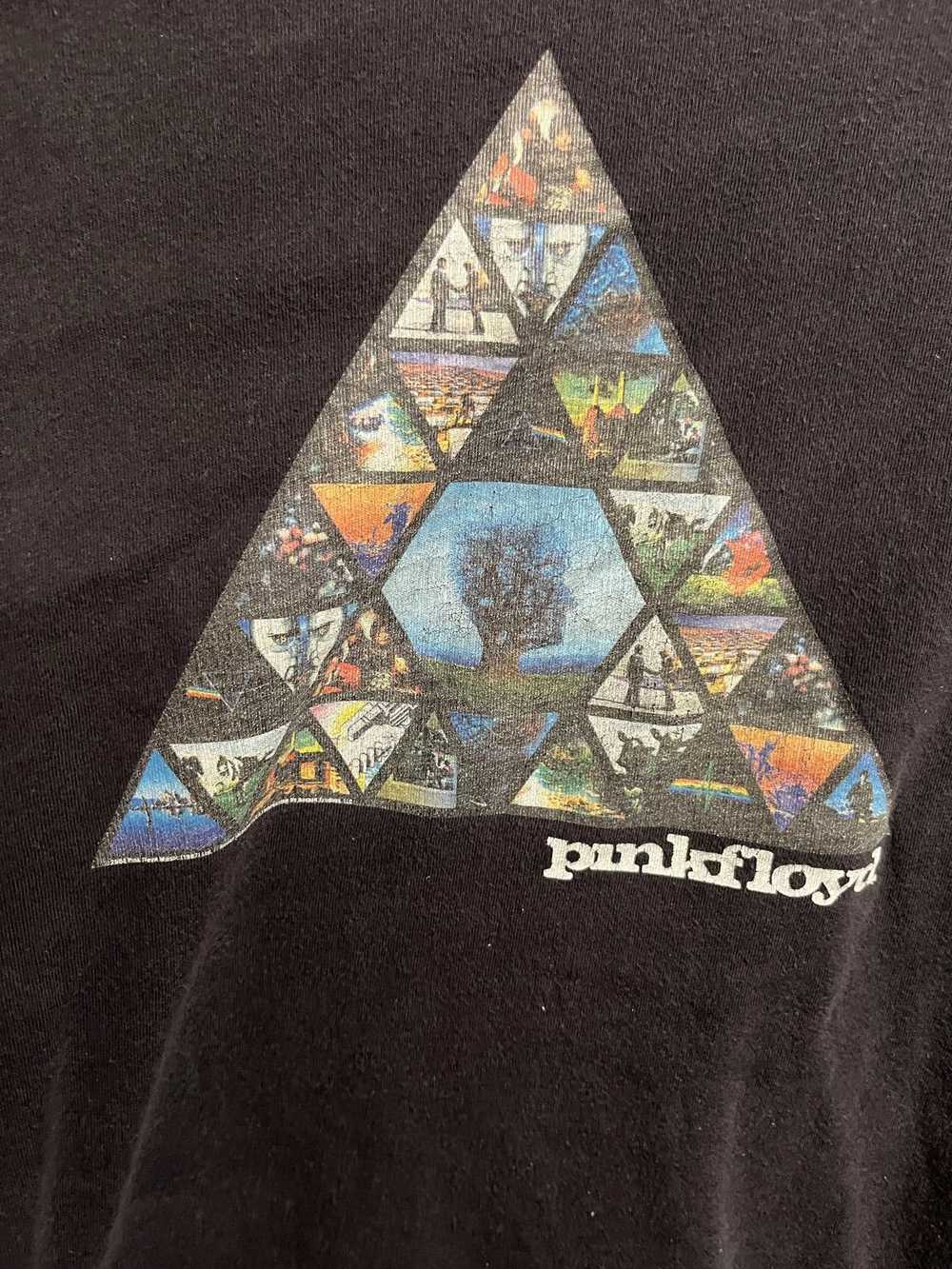 Designer VTG Pink Floyd Album Triangle T-shirt - … - image 3