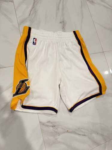 Mitchell & Ness Lakers On Court Shorts Authentic 4