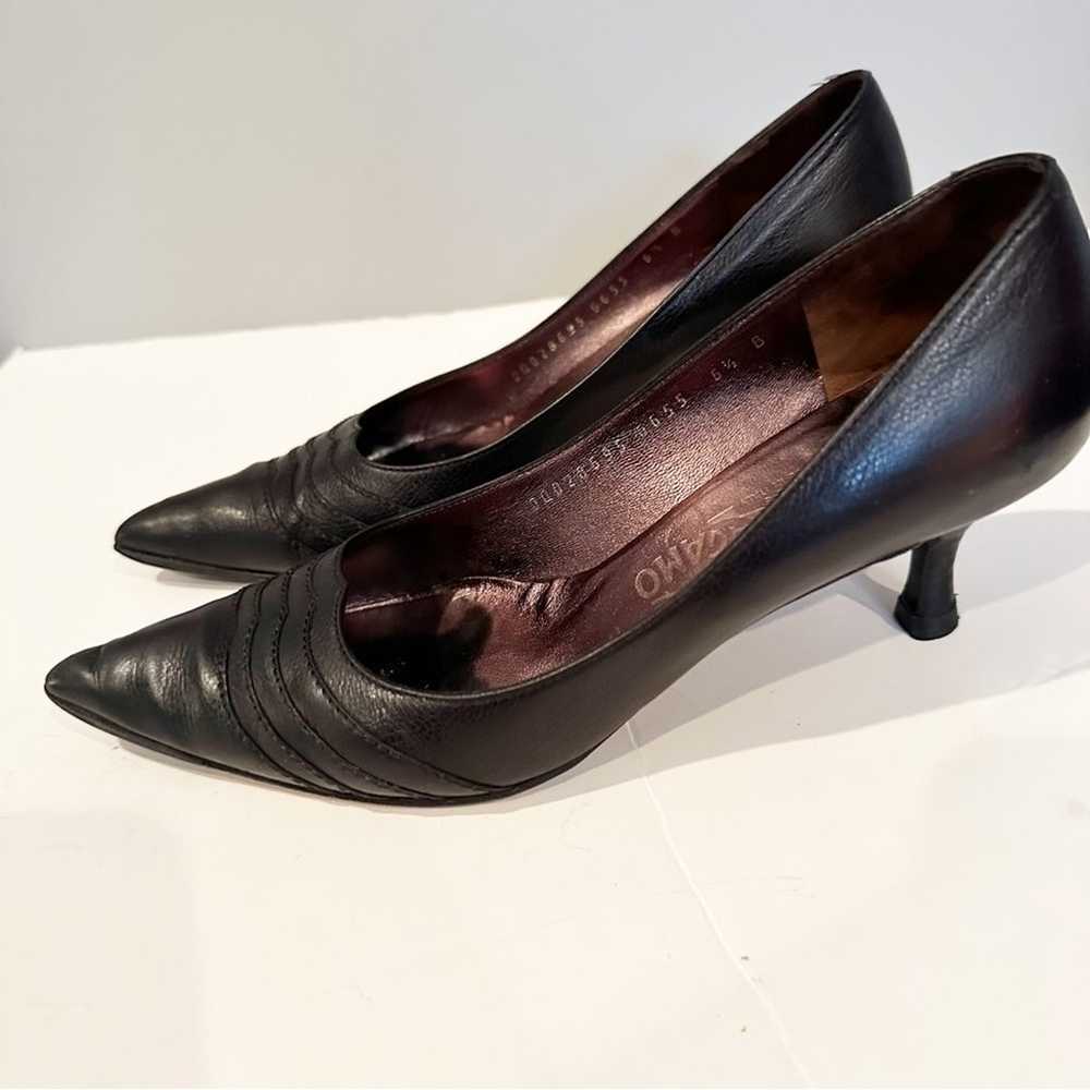 Salvatore Ferragamo Black Leather Heels Tamerisca… - image 4