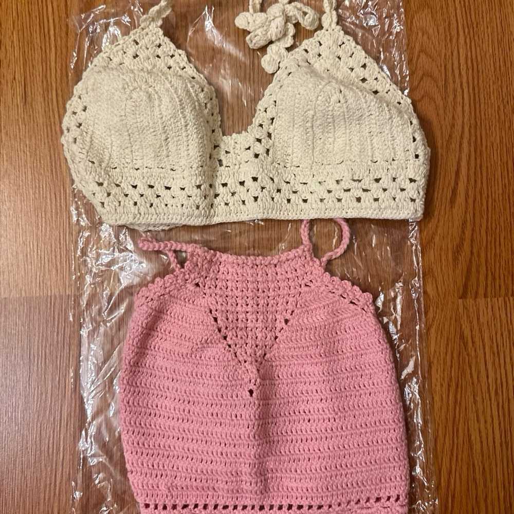 Two crocheted yet crop tops - image 1