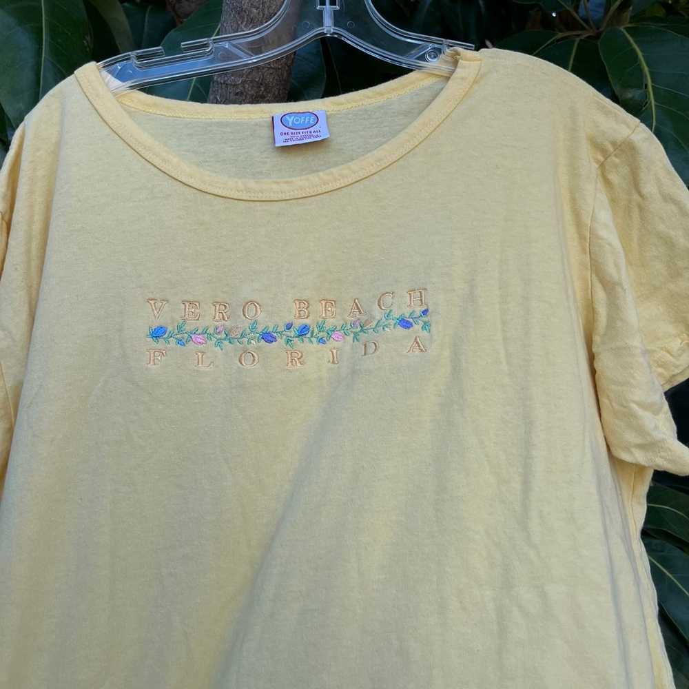 Vintage Vero Beach, Florida embroidered yellow sl… - image 2