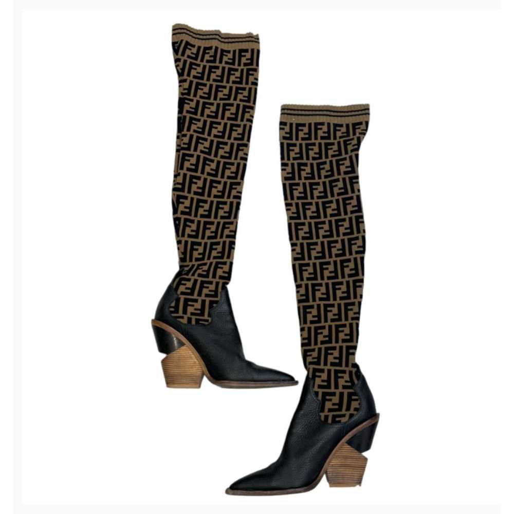 Fendi Colibri leather boots - image 3