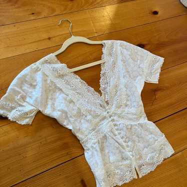 GORGEOUS Petite Vintage White Blouse