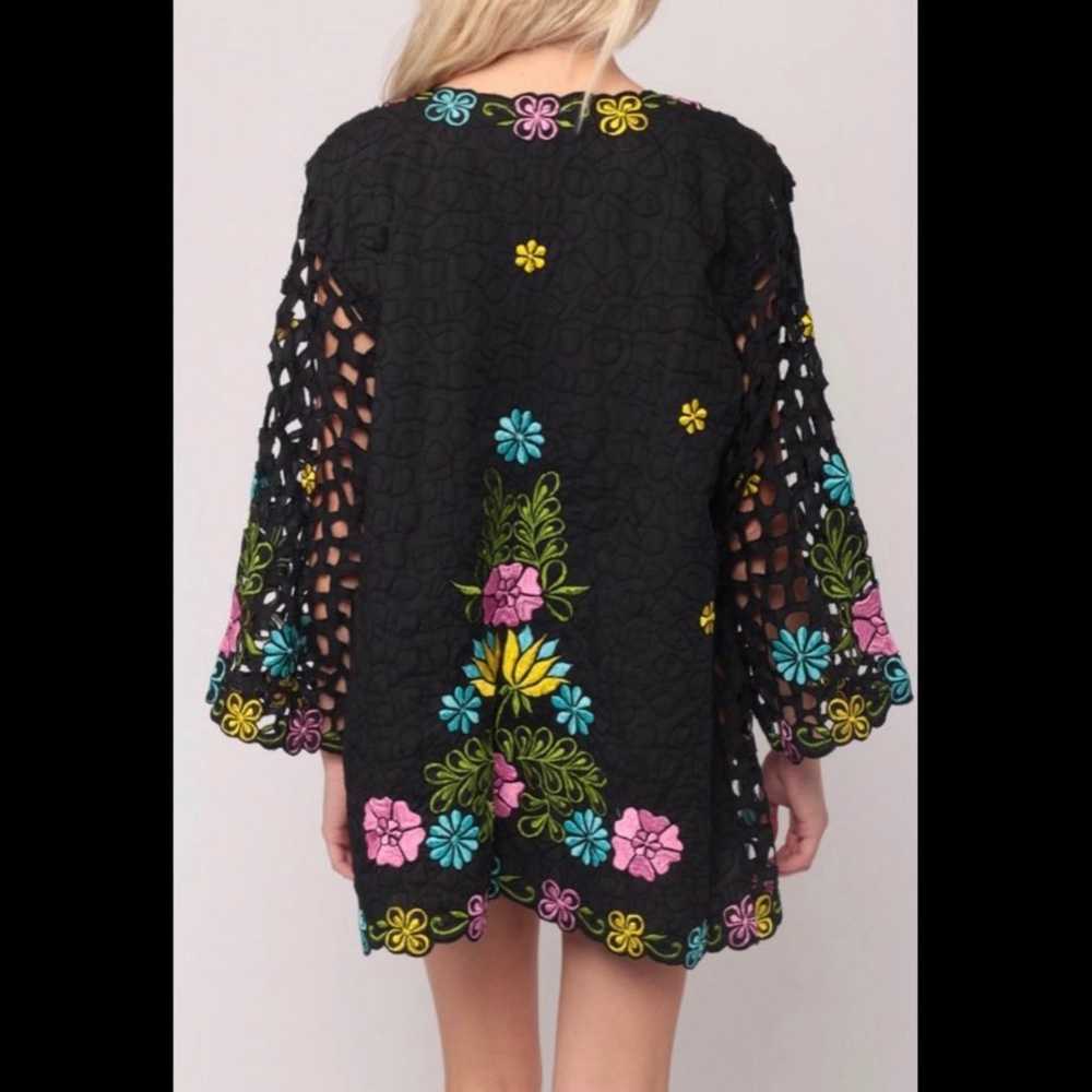 NWOT  Vintage Retro Floral Embroidered Boho Kimono - image 5