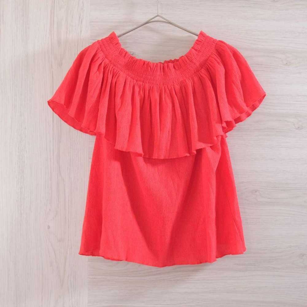 NICE CLAUP Sleeveless Off-Shoulder Blouse - image 4