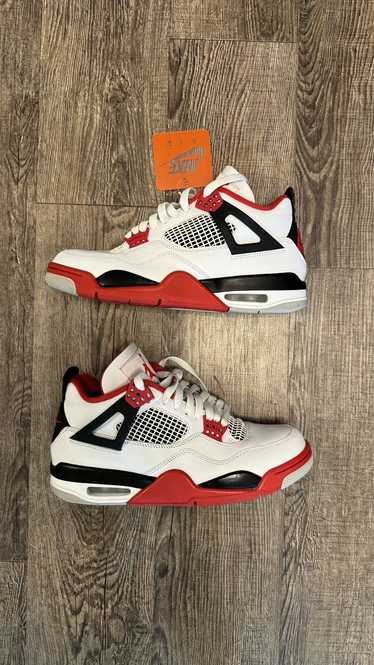 Jordan Brand Air Jordan 4 Retro - White/Fire Red