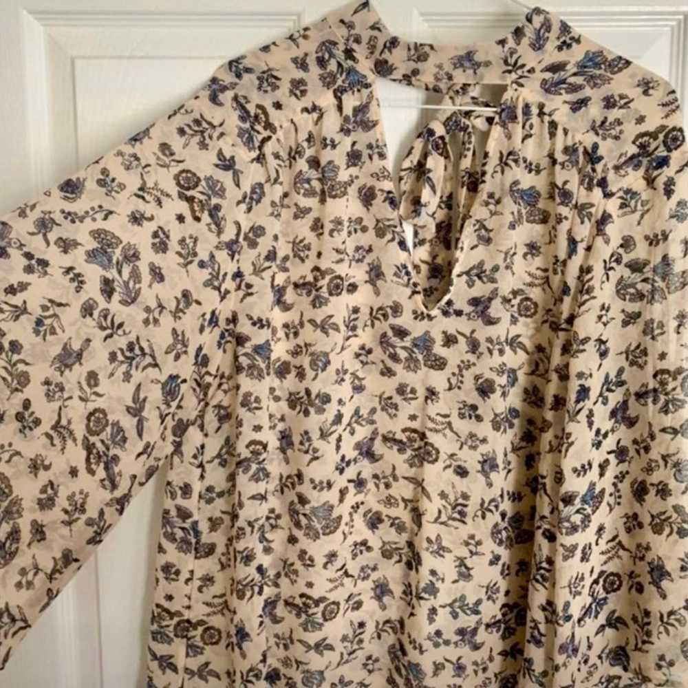 Lucky Brand blue & ivory floral blouse, 1x - image 1