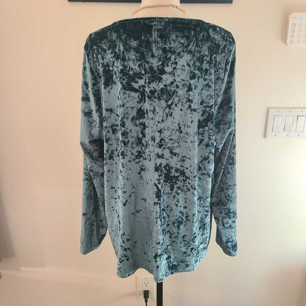 Lane Bryant Teal Aqua Crushed Velvet Three Button… - image 6