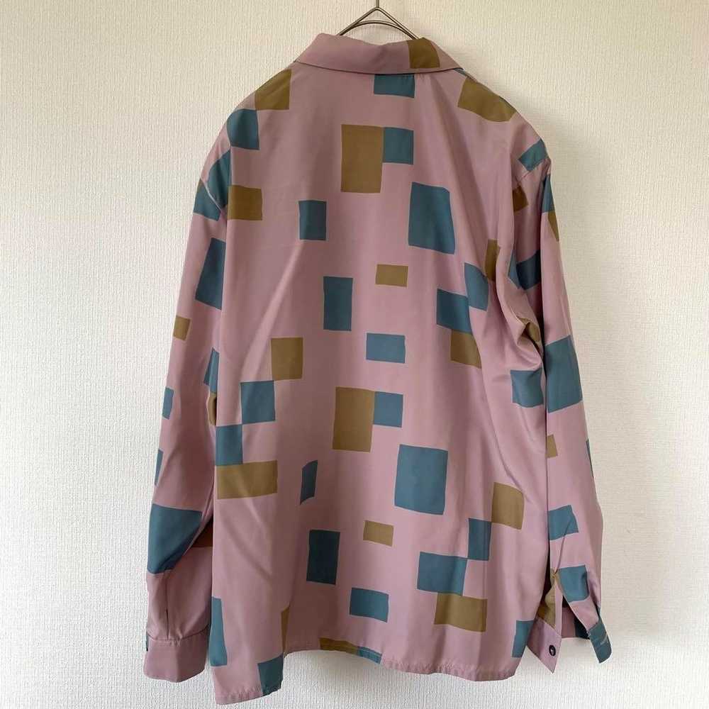 Patterned shirt, pink, long sleeves, geometric pa… - image 7