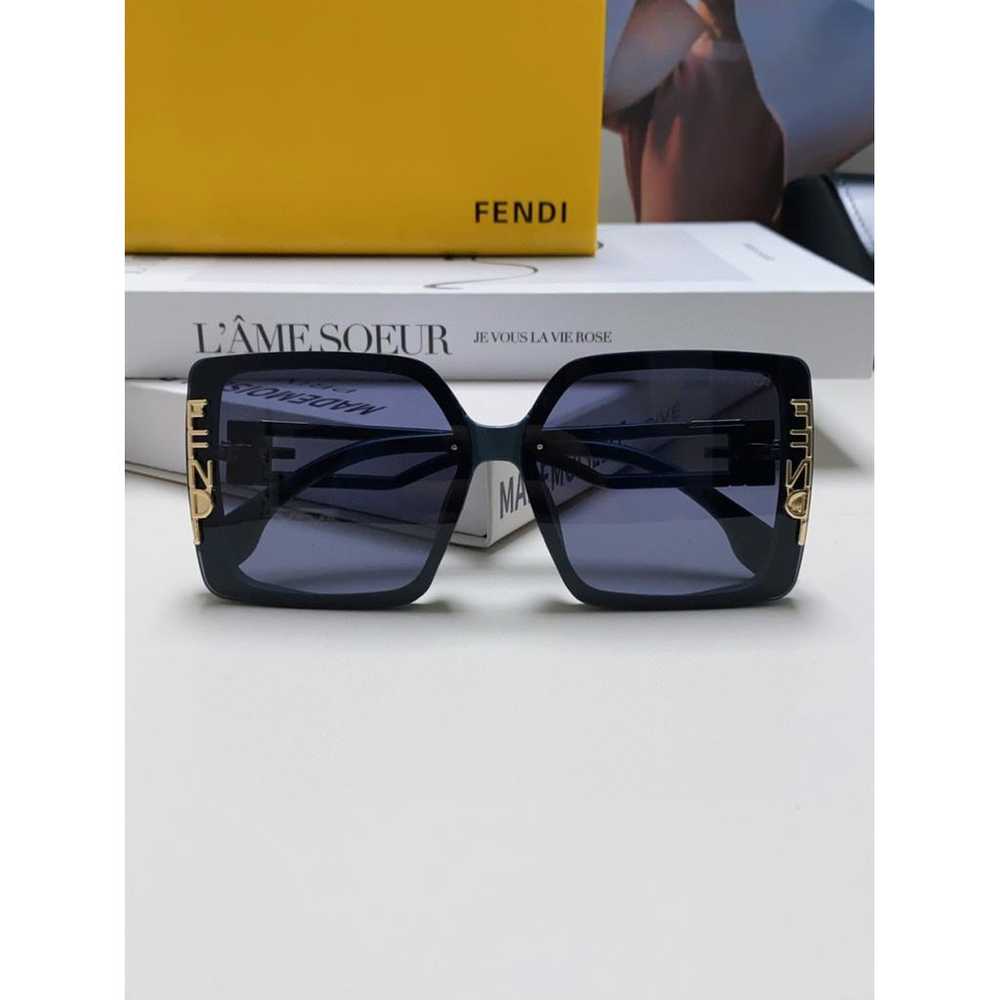 Fendi Oversized sunglasses - image 7