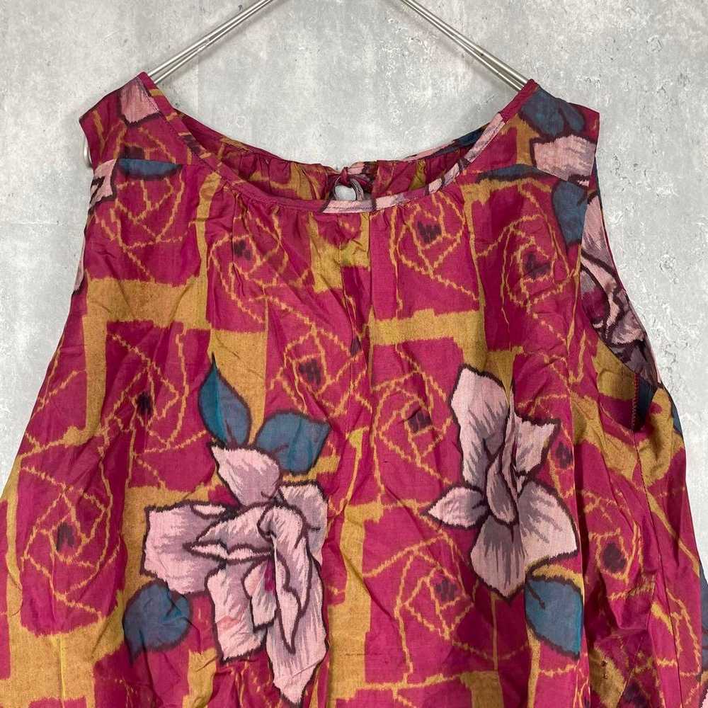 Jaguar flare top, sleeveless, floral pattern, lar… - image 2