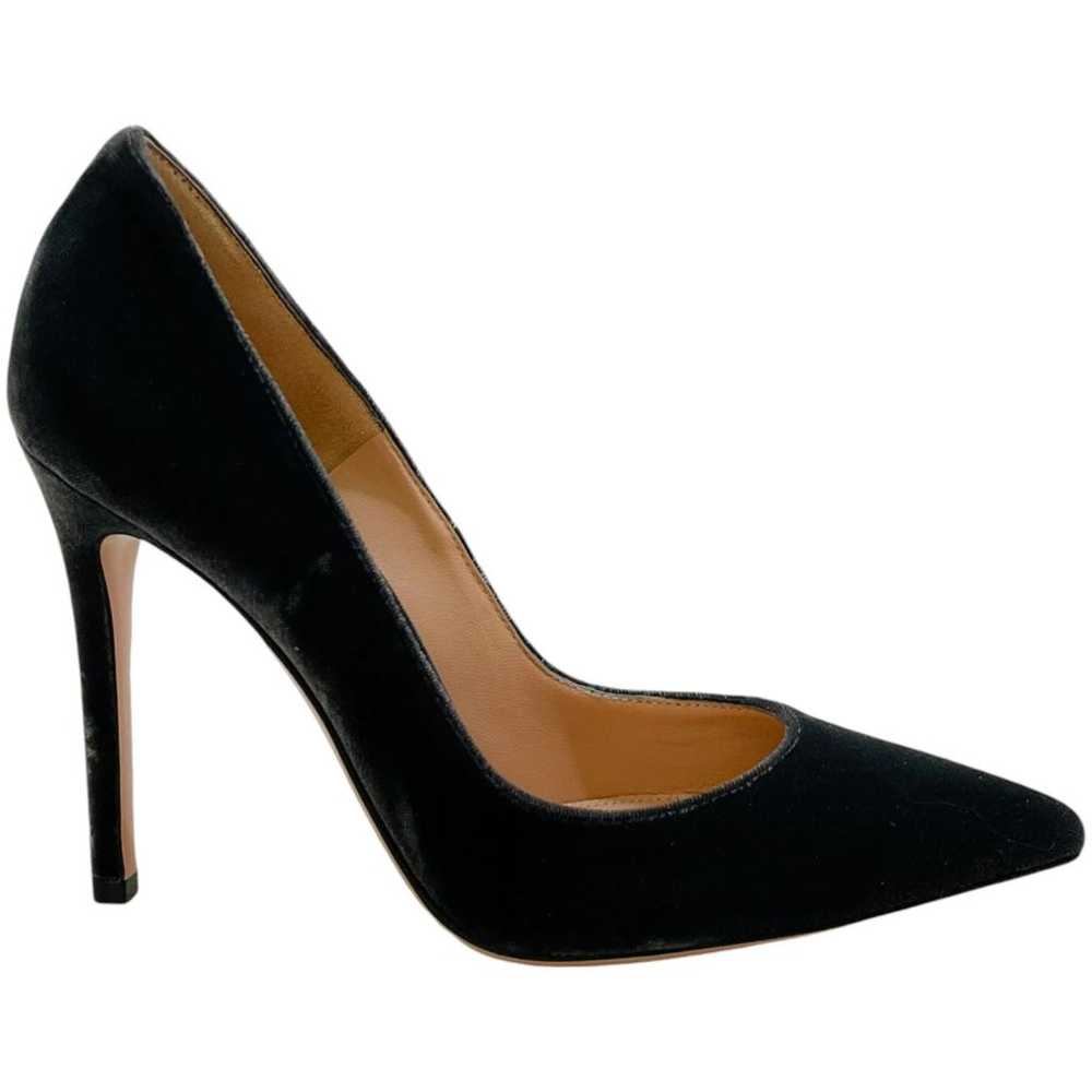 Gianvito Rossi Velvet heels - image 2