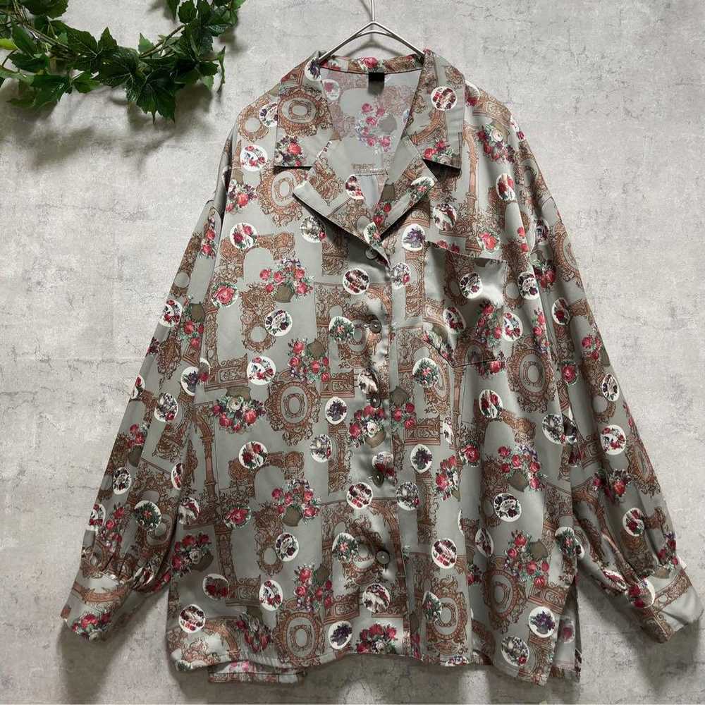 Grey floral vintage retro pattern shirt - image 2