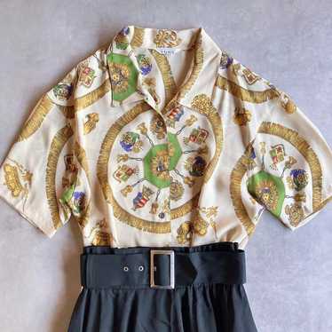 Used retro European decorative pattern blouse vint