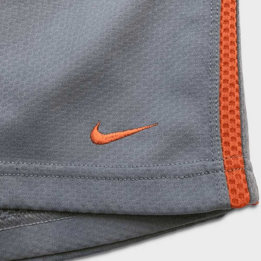 Nike × Streetwear × Vintage Nike Sportswear Short… - image 2