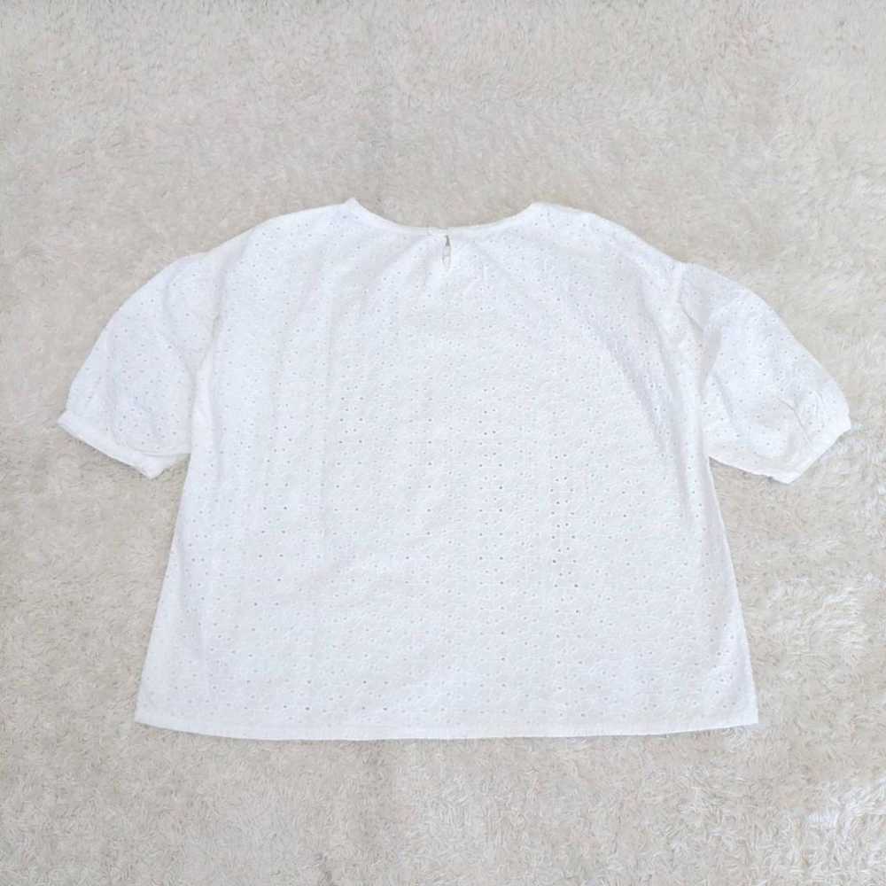 《Women's》Eyelet Lace Top Half Sleeve White Blouse - image 2