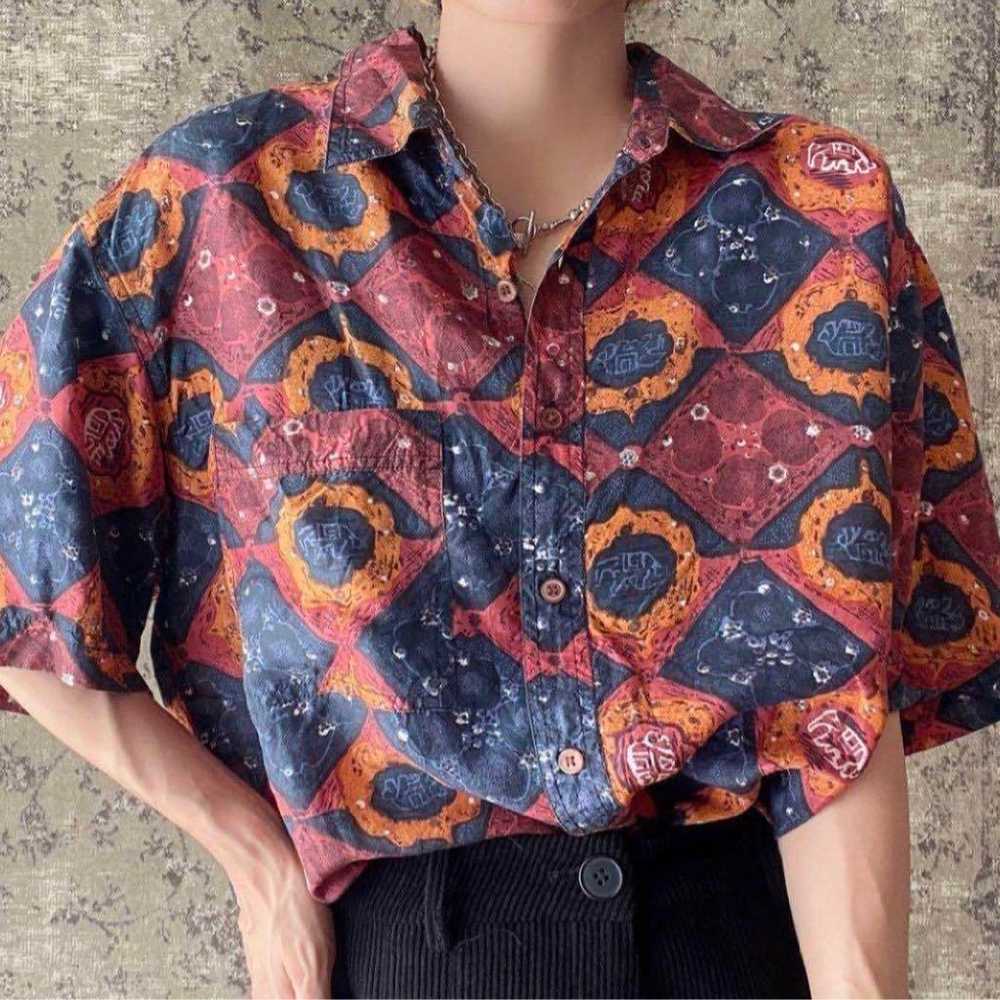 Vintage silk patterned shirt blouse oversized top… - image 1