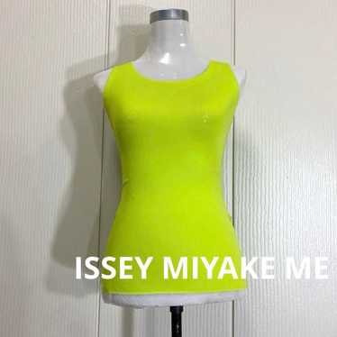 ISSEY MIYAKE ME Back Logo Sleeveless Cut-Sleeve To