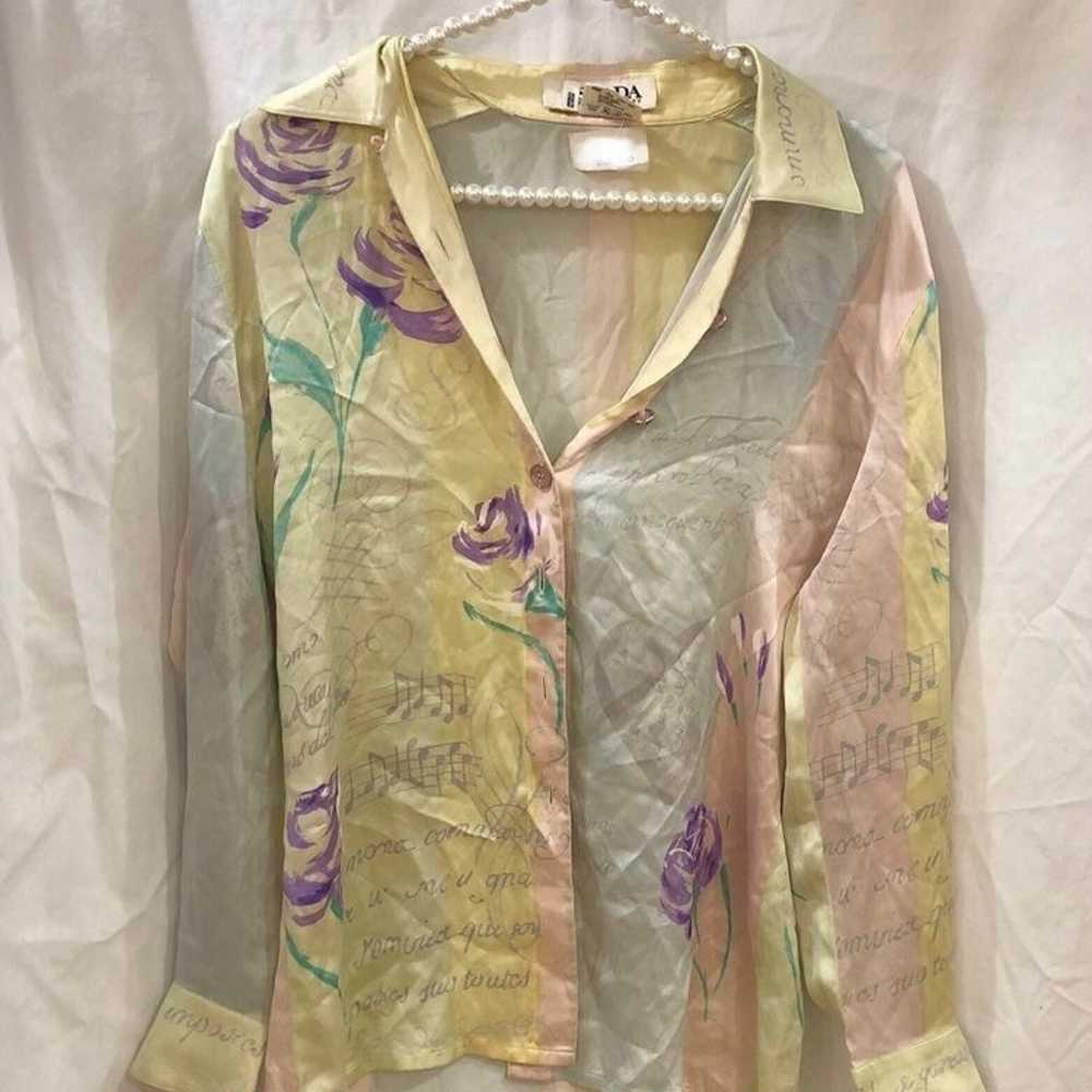 •••Vintage Escada Silk Top••• - image 1