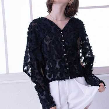 riu Cut jacquard open arm blouse R-chan black - image 1