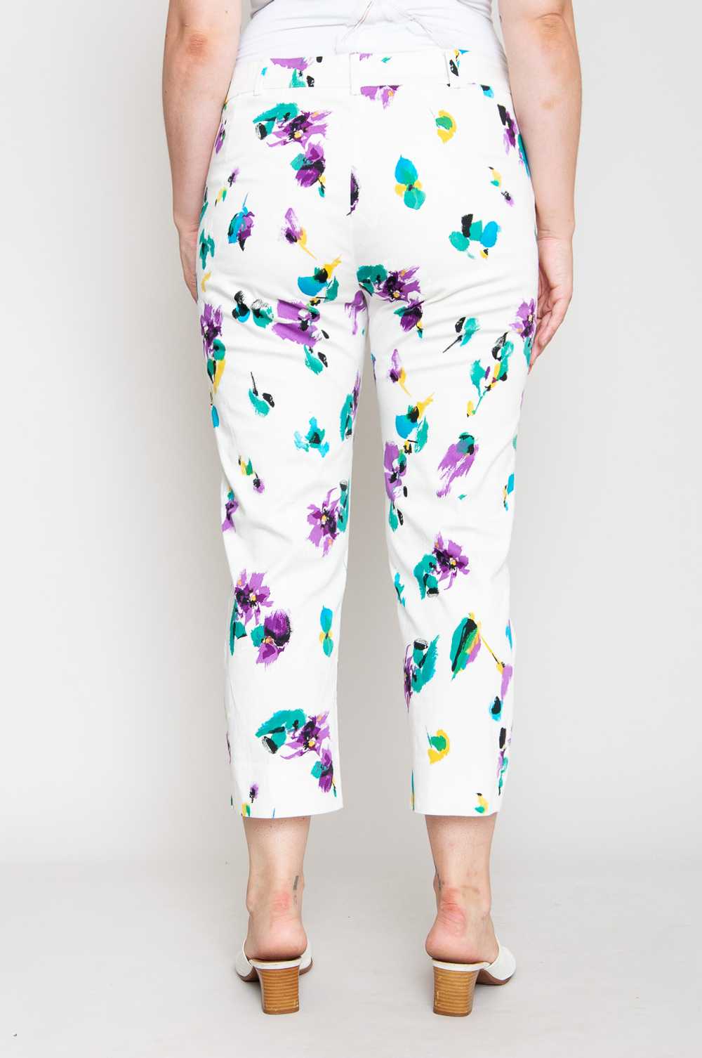 Max Mara Studio Capris White With Pattern - image 4