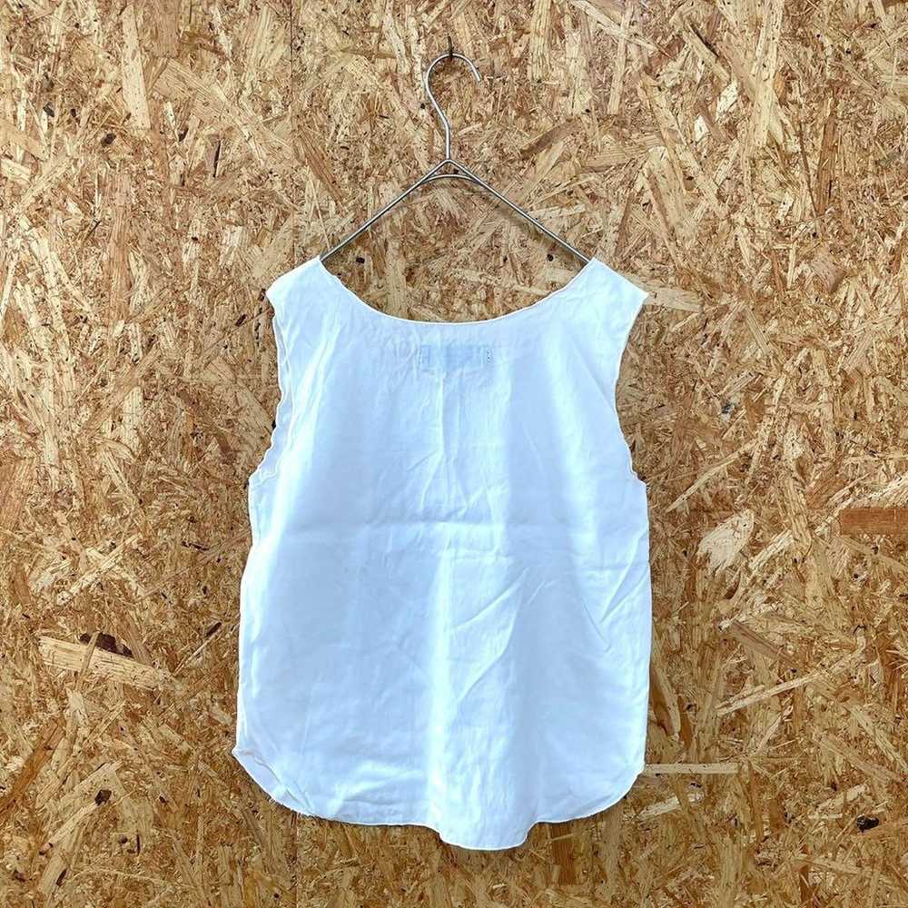 TODAYFUL Sleeveless Blouse Simple White - image 4