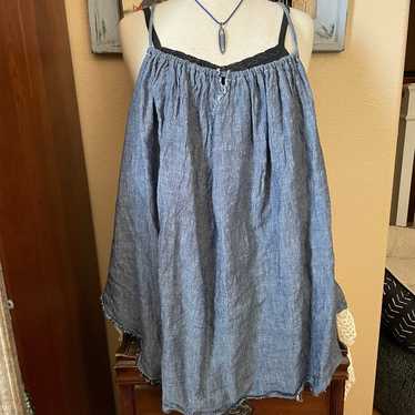 Magnolia pearl early Chambray European Linen top