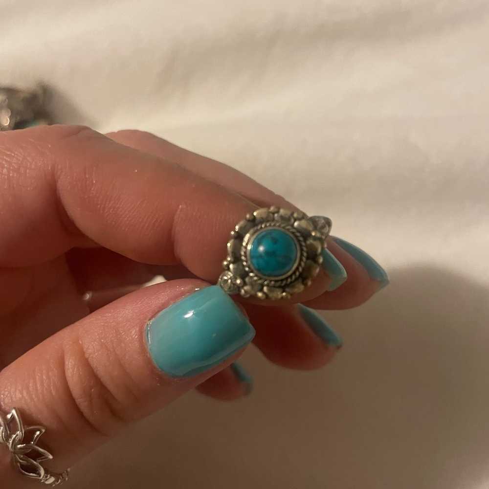 Vintage silver and turquoise ring - image 3