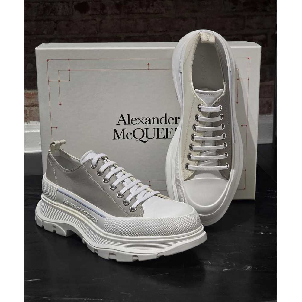 Alexander McQueen Tread Slick leather low trainers - image 2