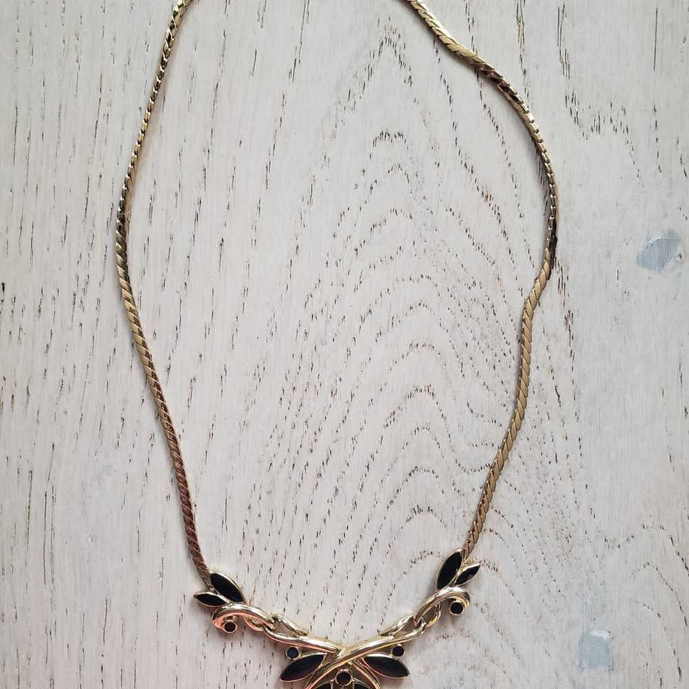 Vintage 80s Trifari Gold Tone Drop Leaf Necklace … - image 2