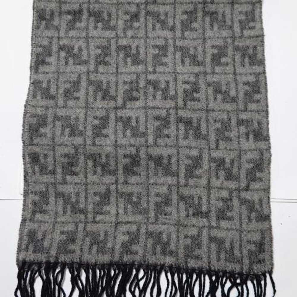 FENDI FENDI scarf 100% wool MADE IN ITALY - image 3