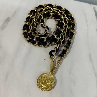 CHANEL 1982 Chain Belt Coco Mark Vintage - image 1